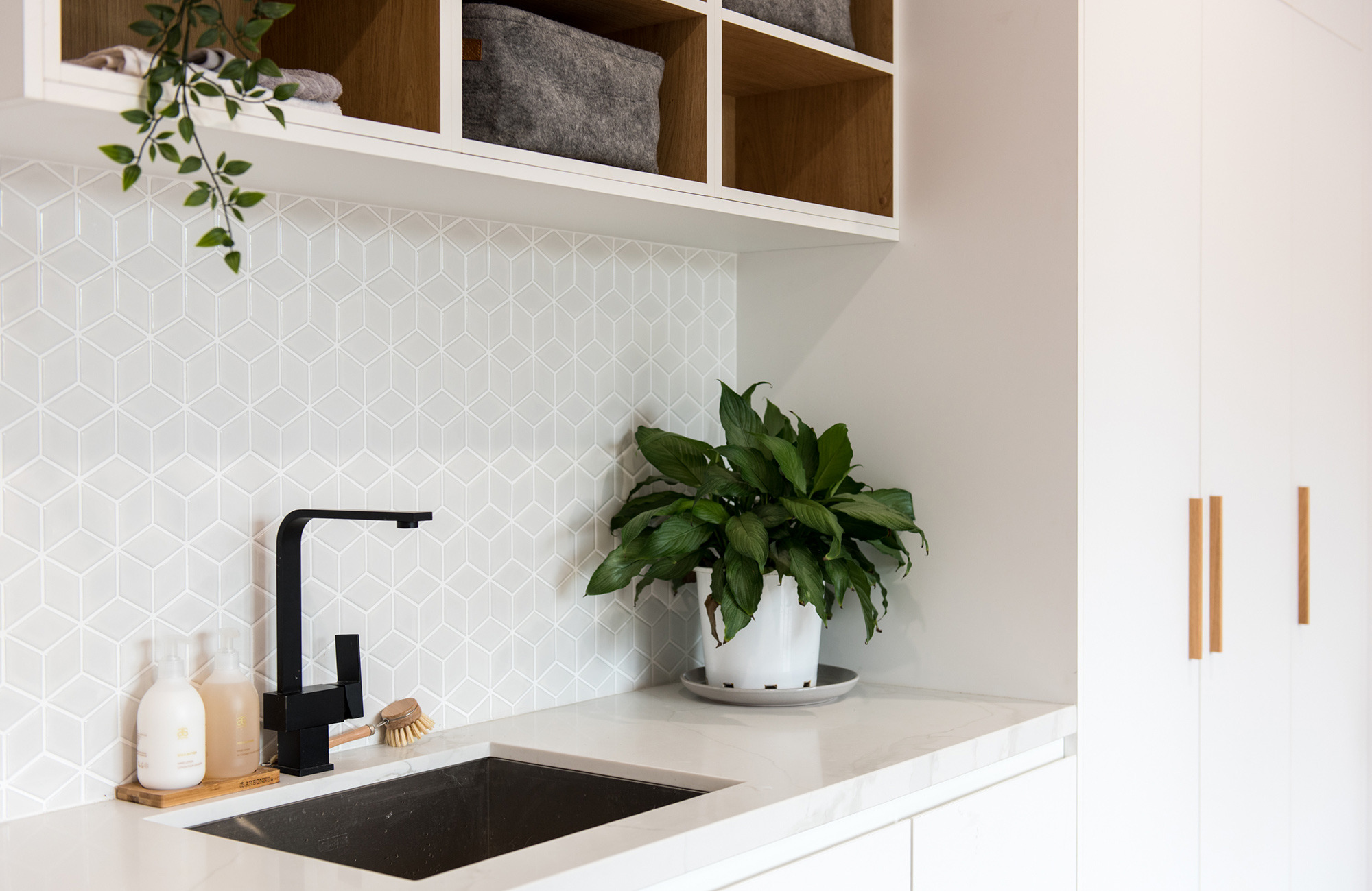 Melbourne 市郊的折纸风格住宅改造-31