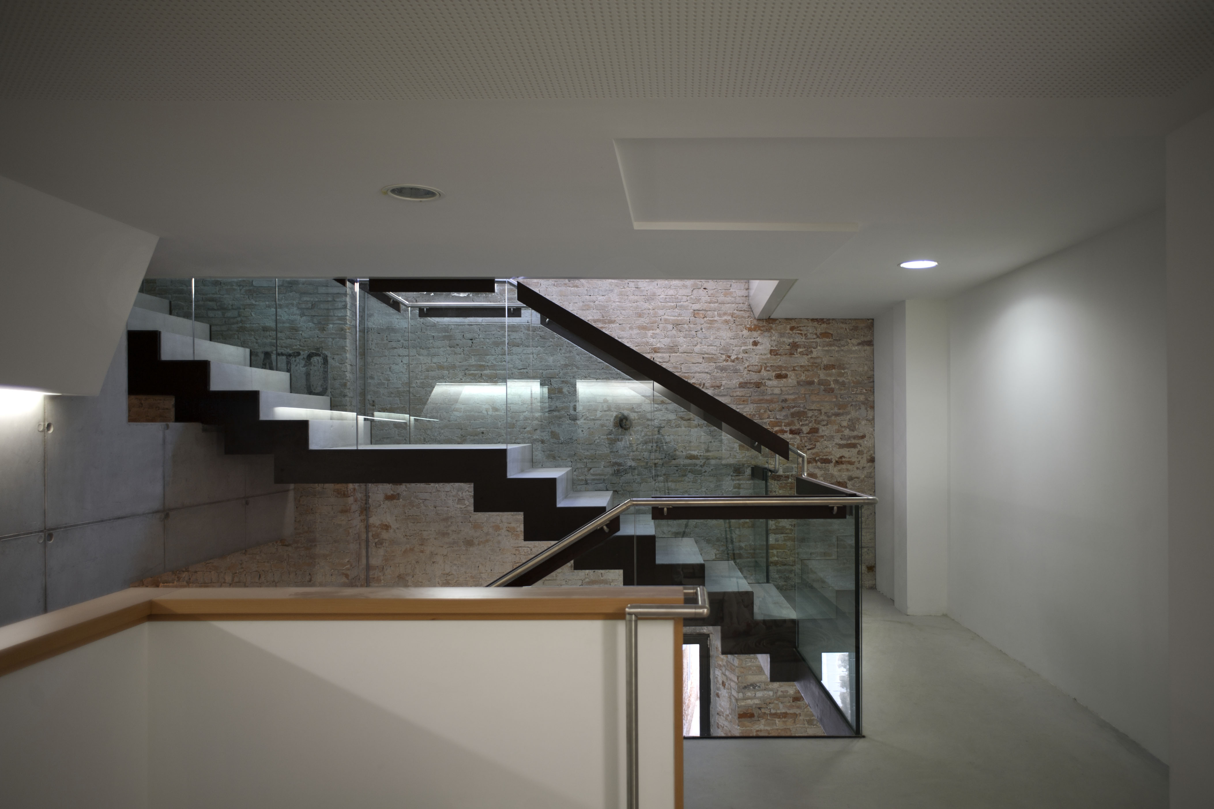 威尼斯罗西尼电影院-8