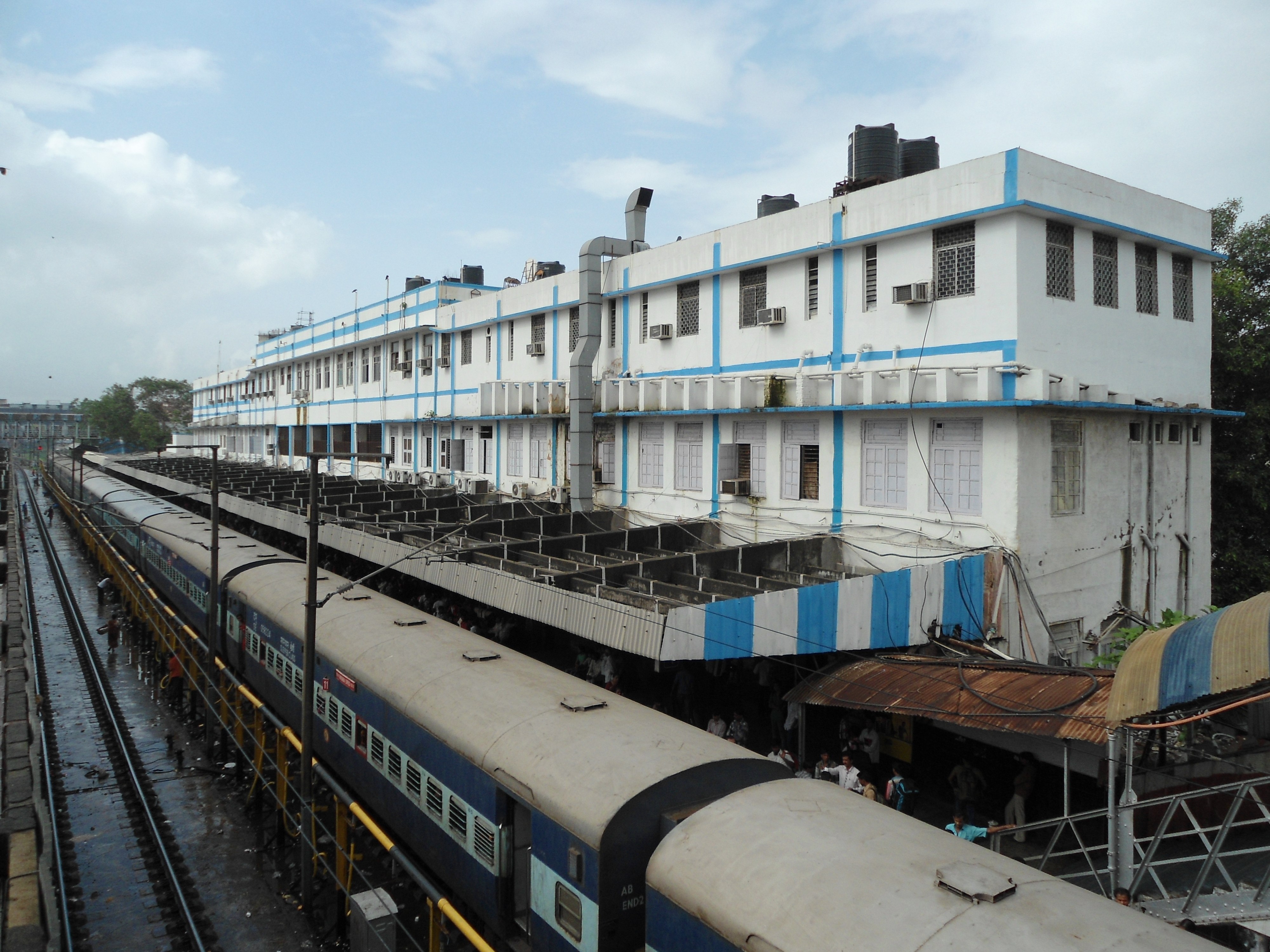 苏拉特市火车站区域的重新设计与再开发-25