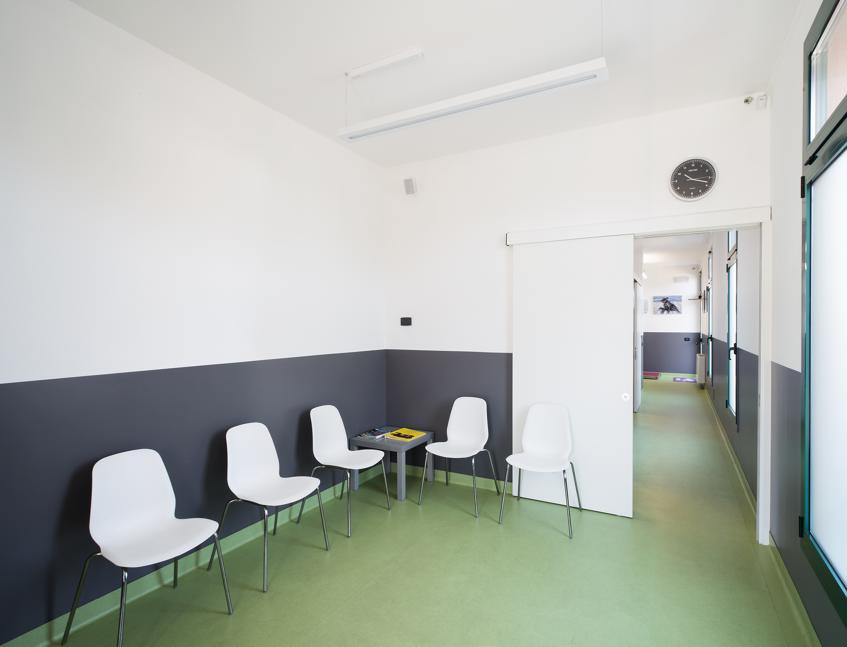 意大利兽医诊所翻新诠释简约美学-3