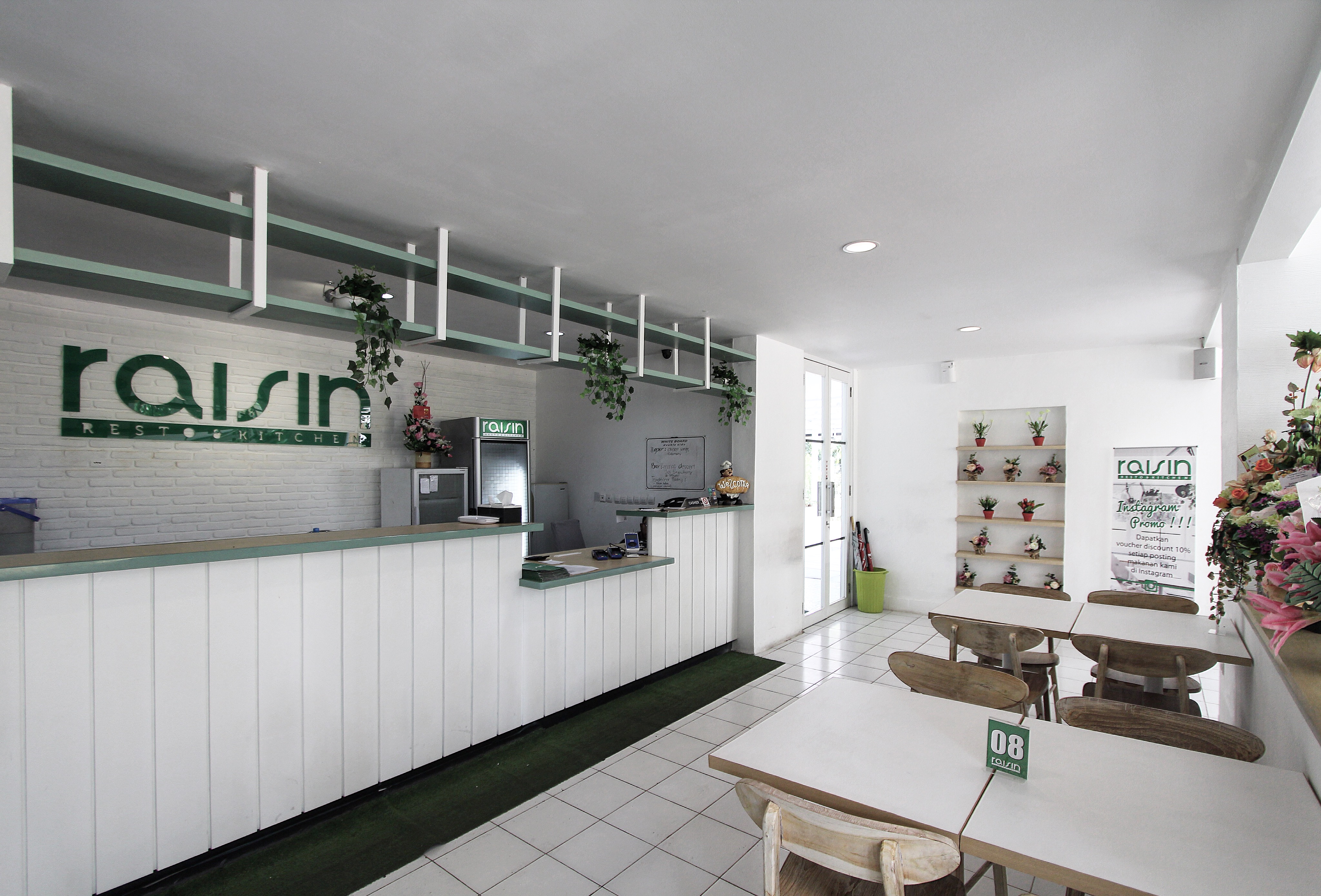 创意满满的葡萄干咖啡馆-15