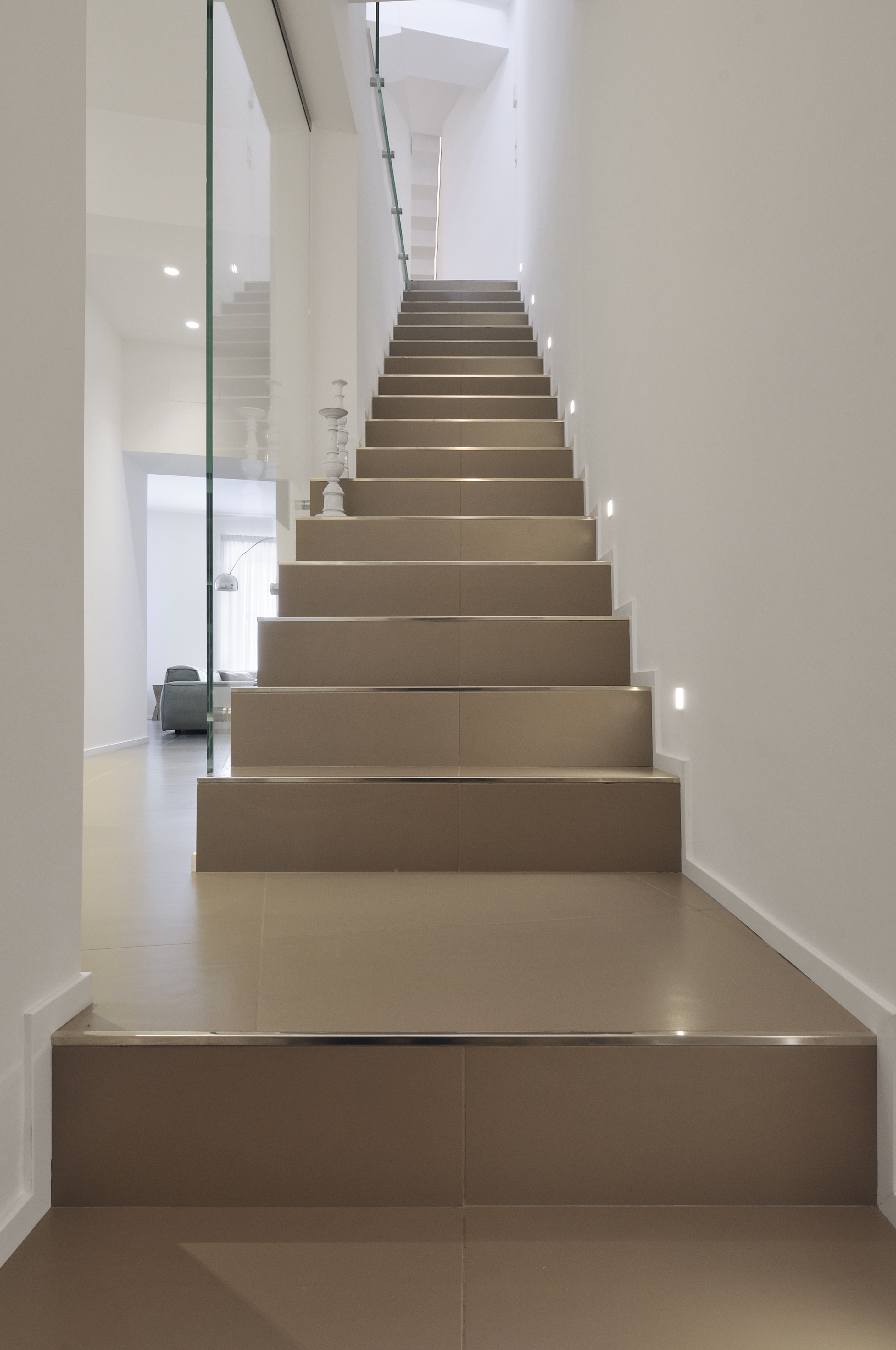 意式风情的四层私人住宅设计-16