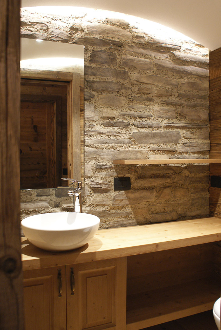 2018 年完成的阿尔卑斯山间别墅设计-10