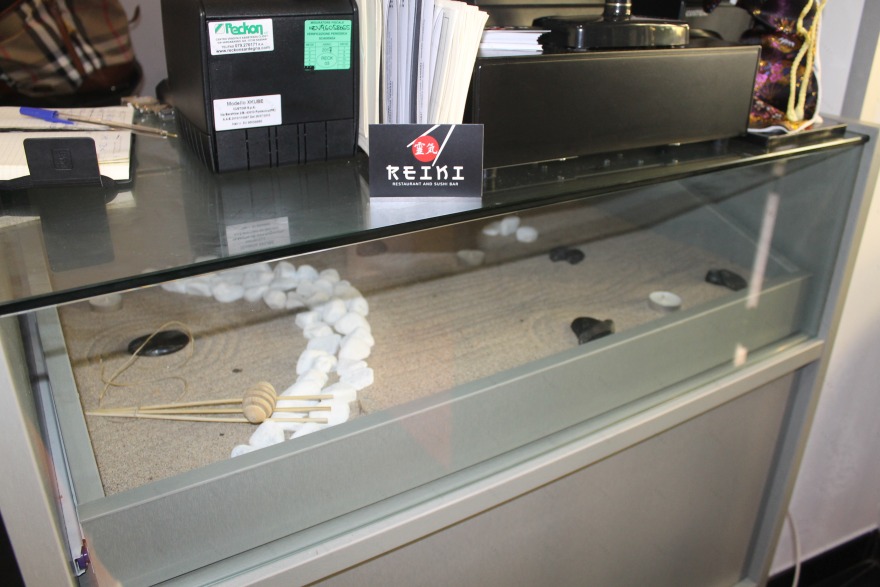 极简主义日本餐厅设计,打造禅意空间-7