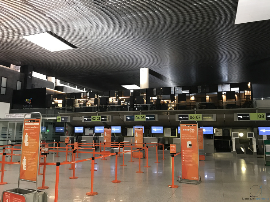 2017 年完成的西西里酒吧餐厅商店室内设计-17