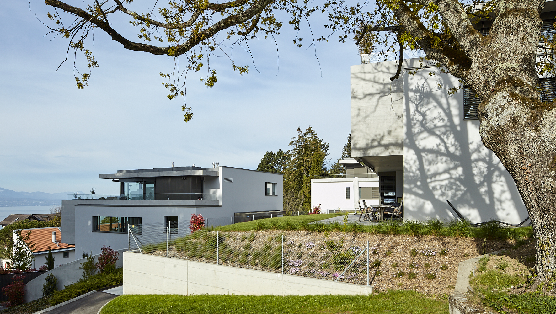 瑞士 Pully 别墅区三栋城市别墅设计-8