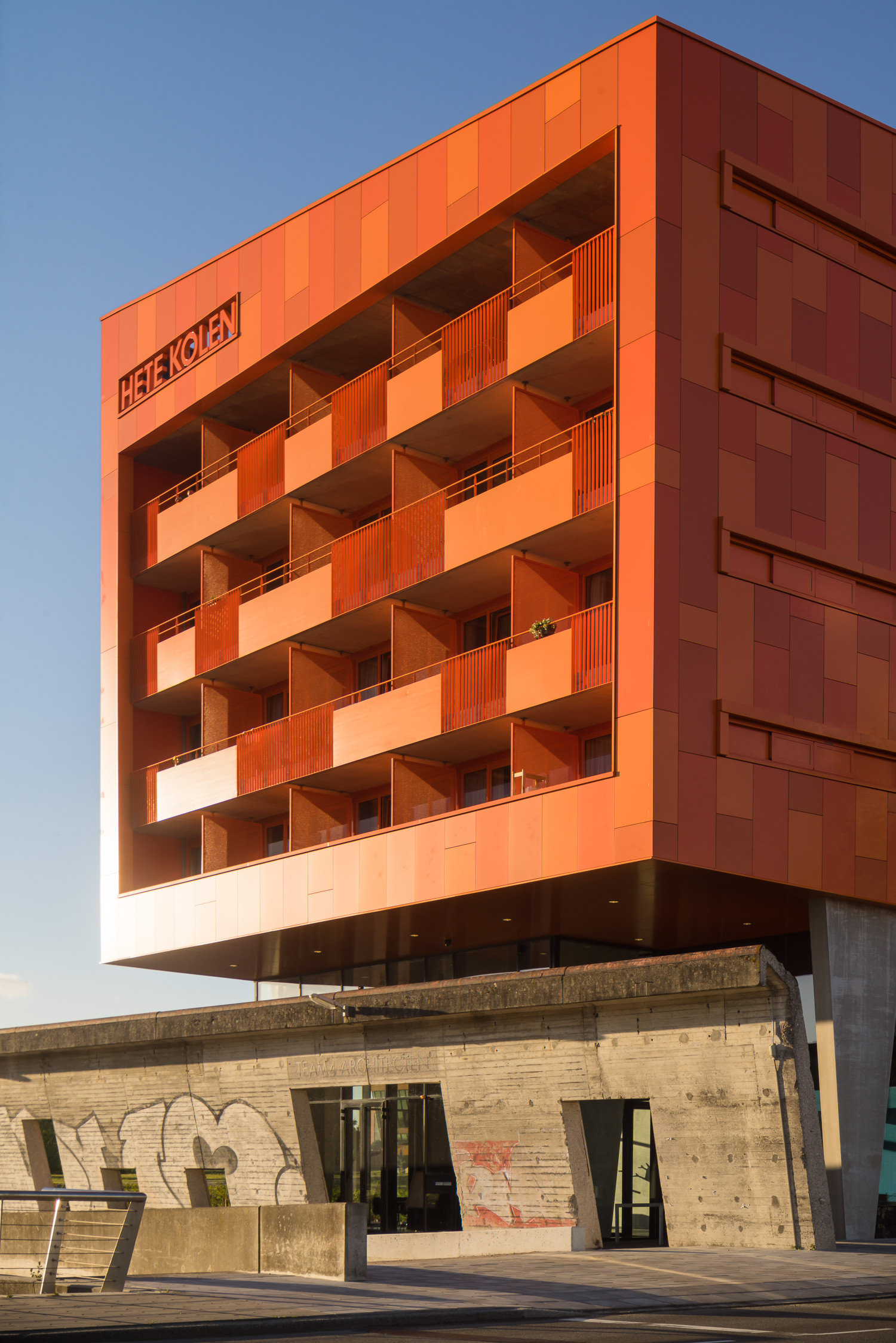 城市更新之作 | 公共空间与建筑的完美融合-5