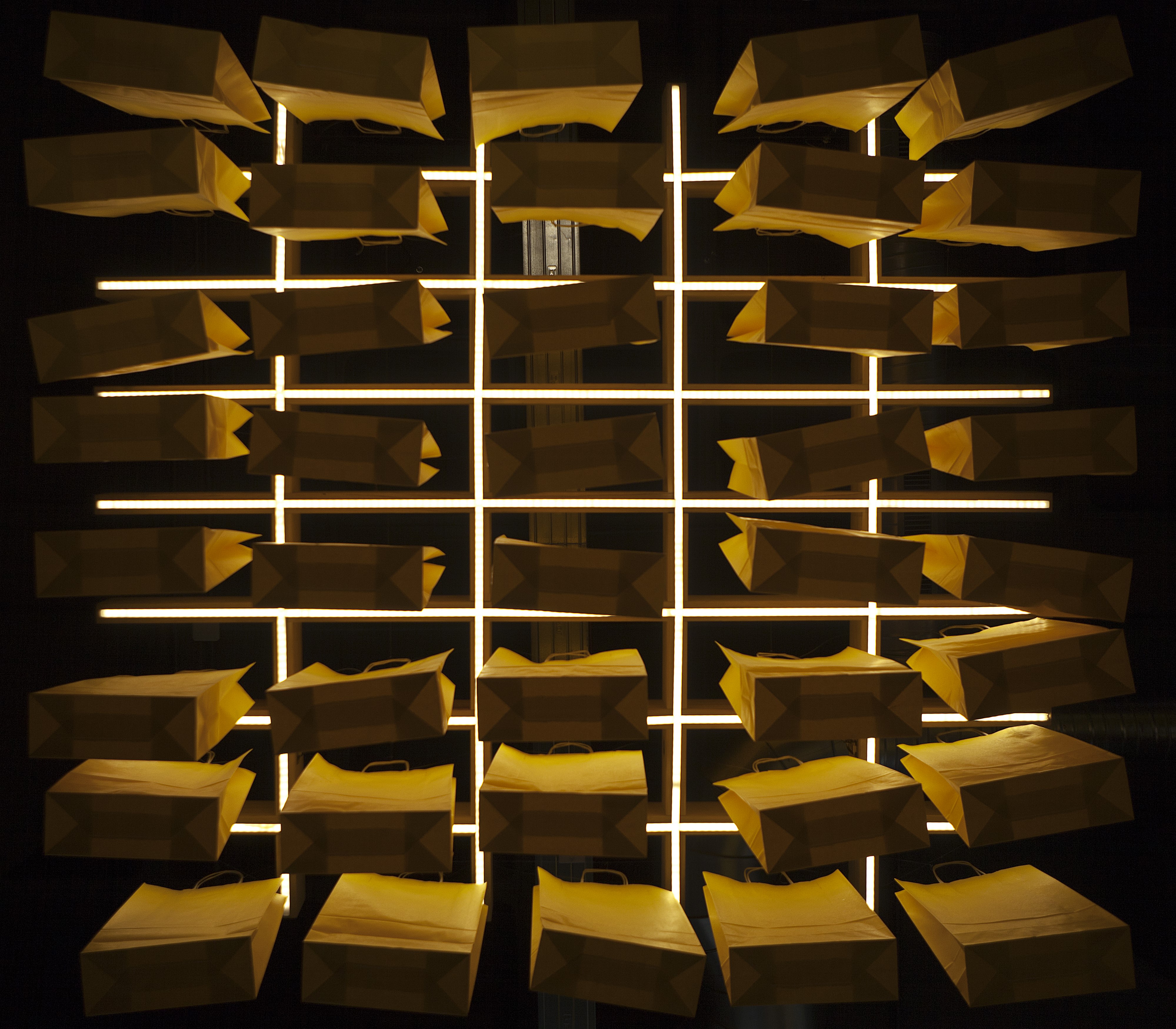 工业风 MISTERNUTRICIÓN 旗舰店，简约设计诠释 Santiago de Compostela-26