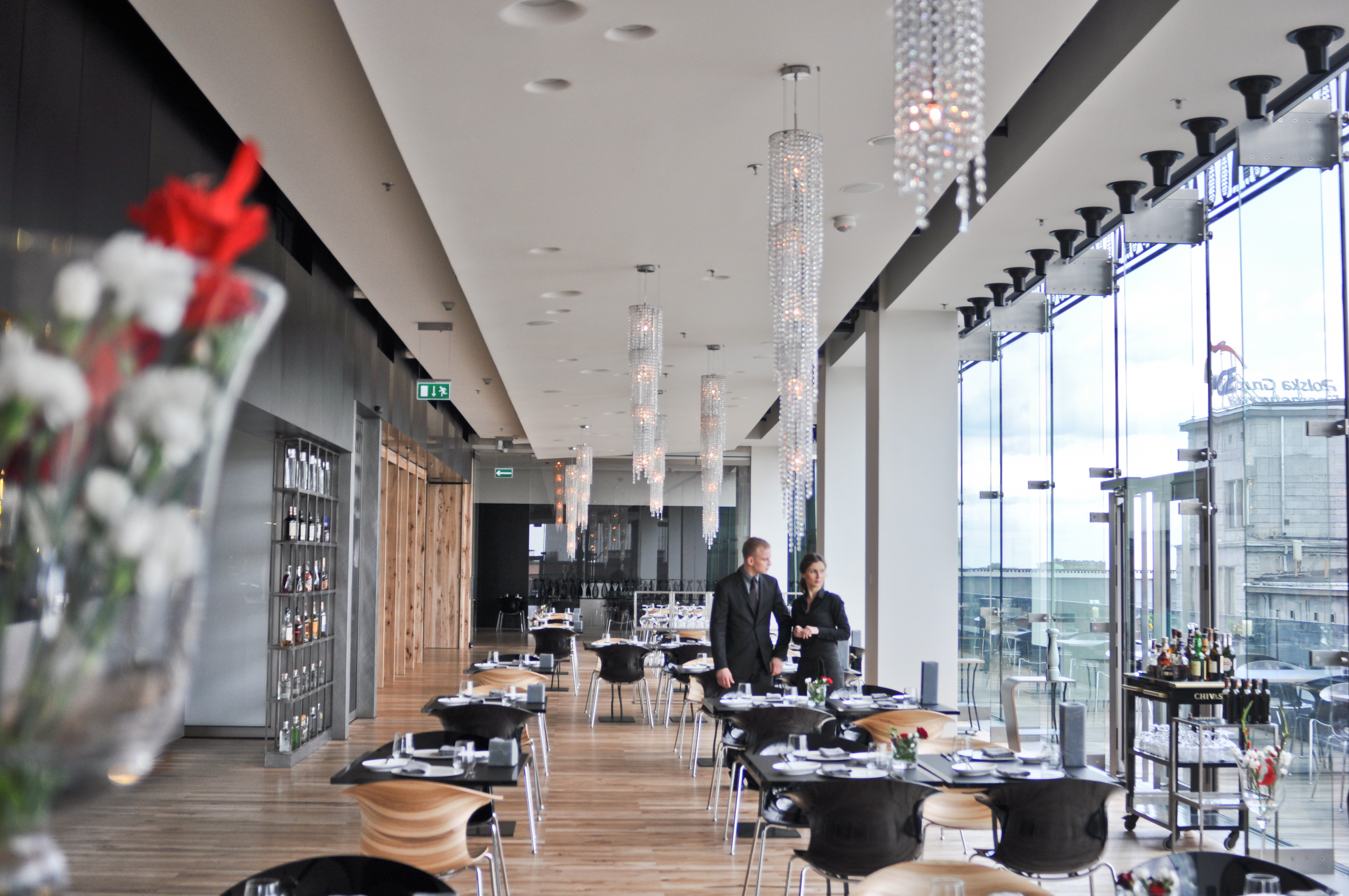 Wolf Bracka 餐厅的 Manooi Fjord 水晶吊灯-15