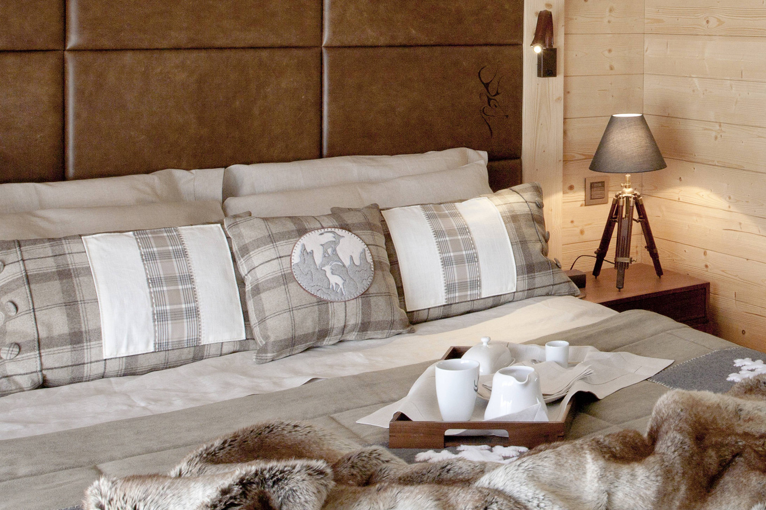 镜像立方体客房-4