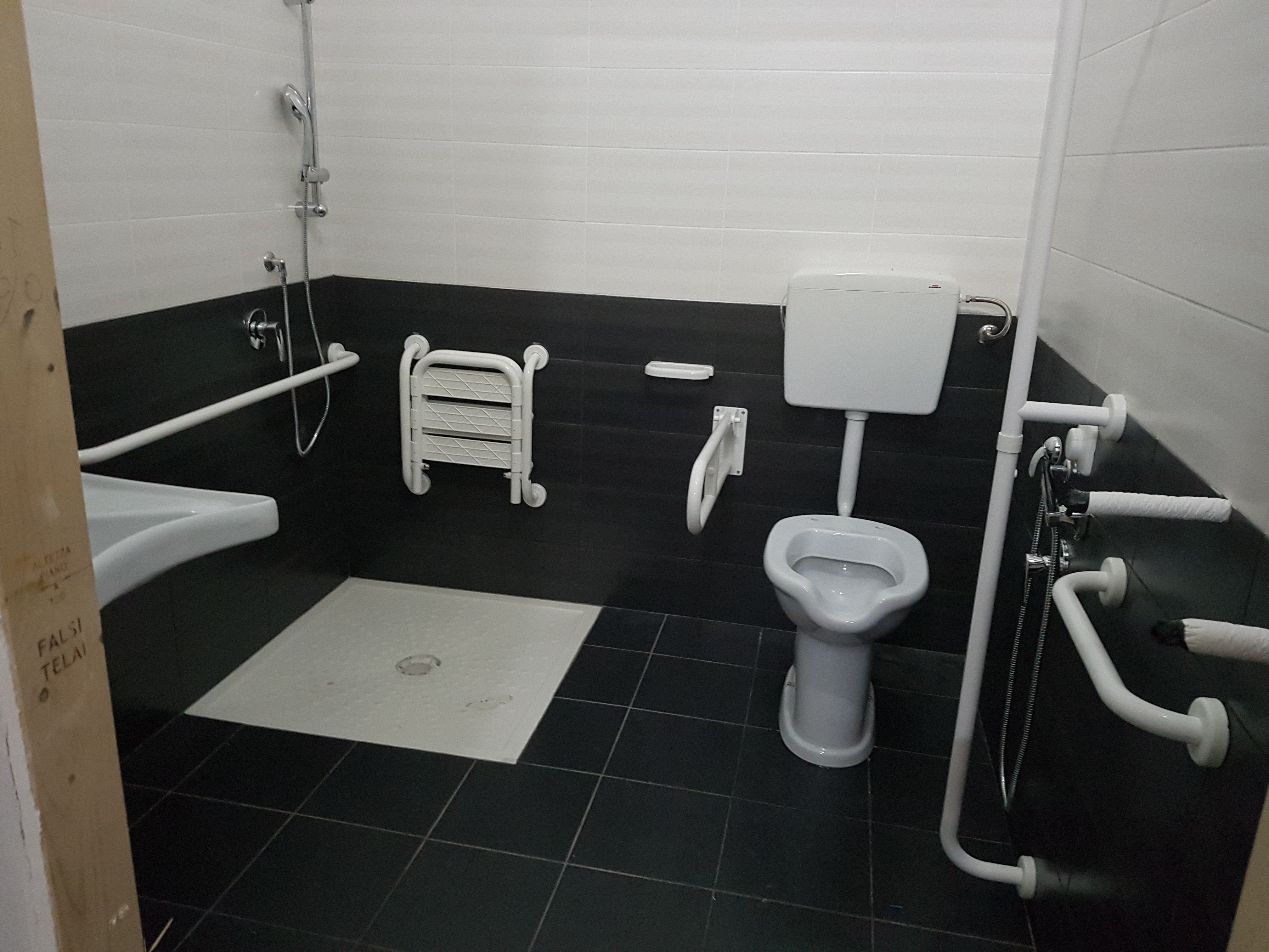 意大利医疗诊所翻新设计-32