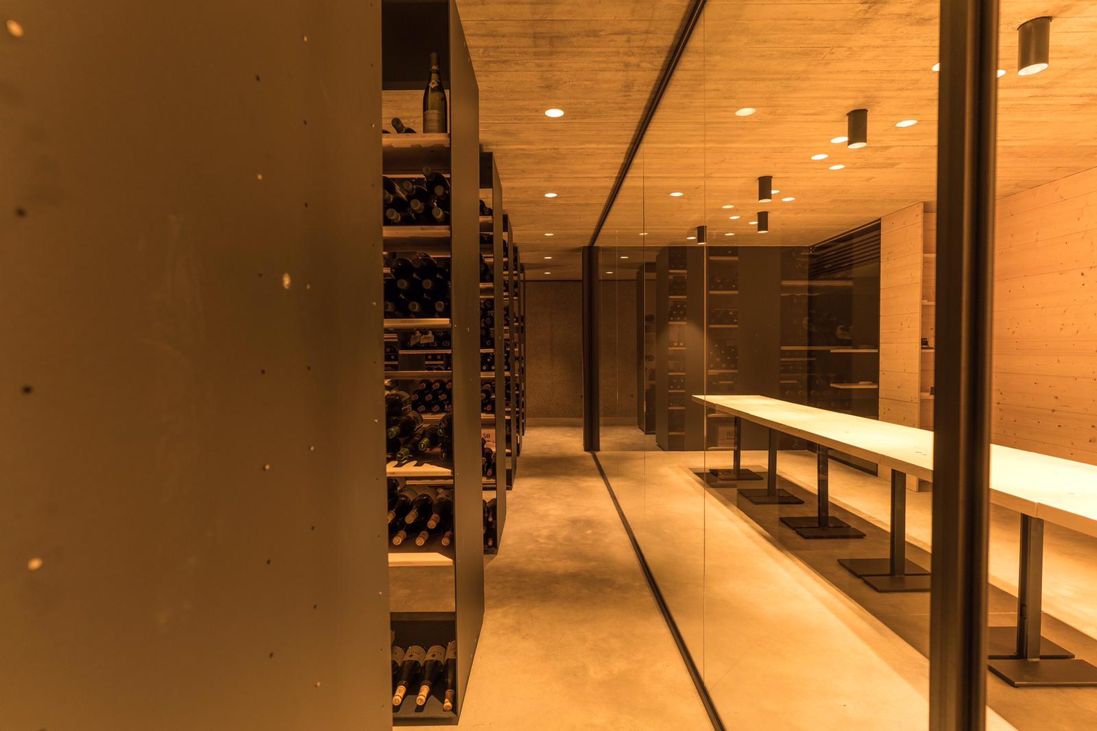 湖边餐厅酒窖与厨房-27