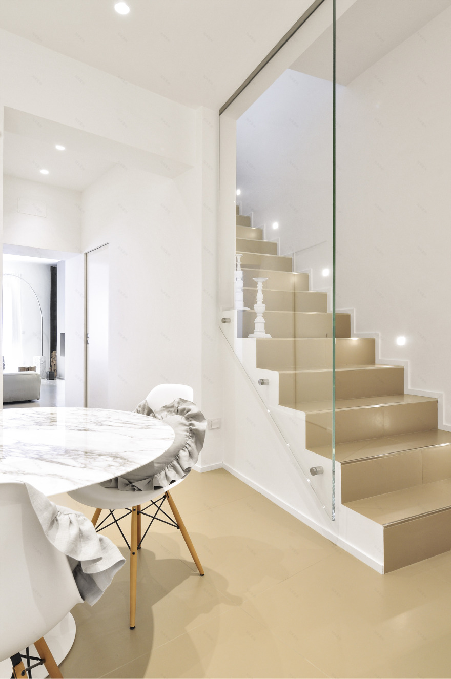 意式风情的四层私人住宅设计-14