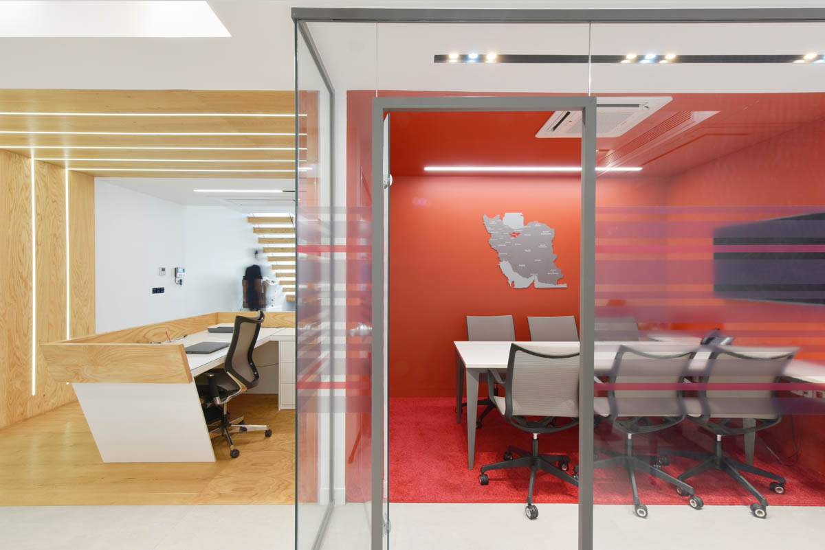 伊朗 Varesh 办公楼——简约现代的办公空间设计-11