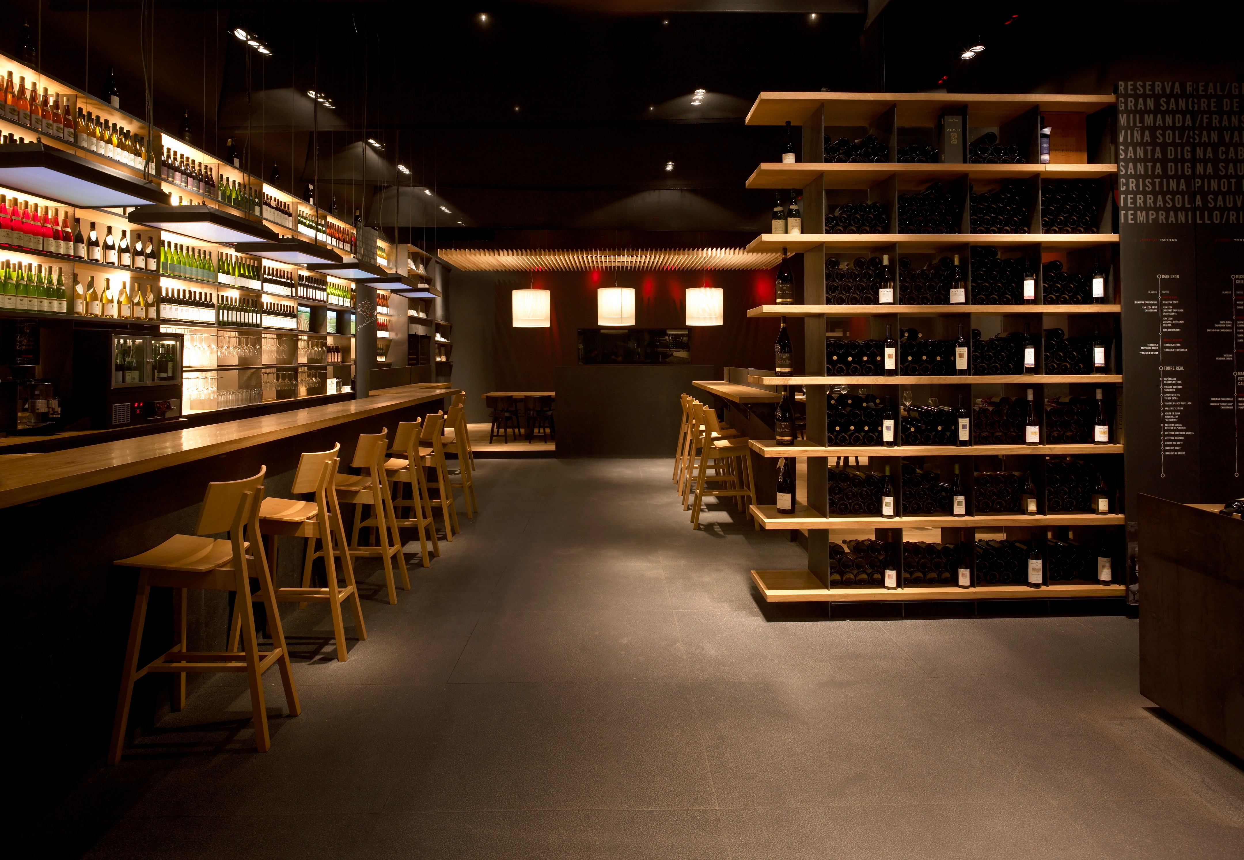 Vinoteca Torres | 葡萄酒艺术与自然的融合-0