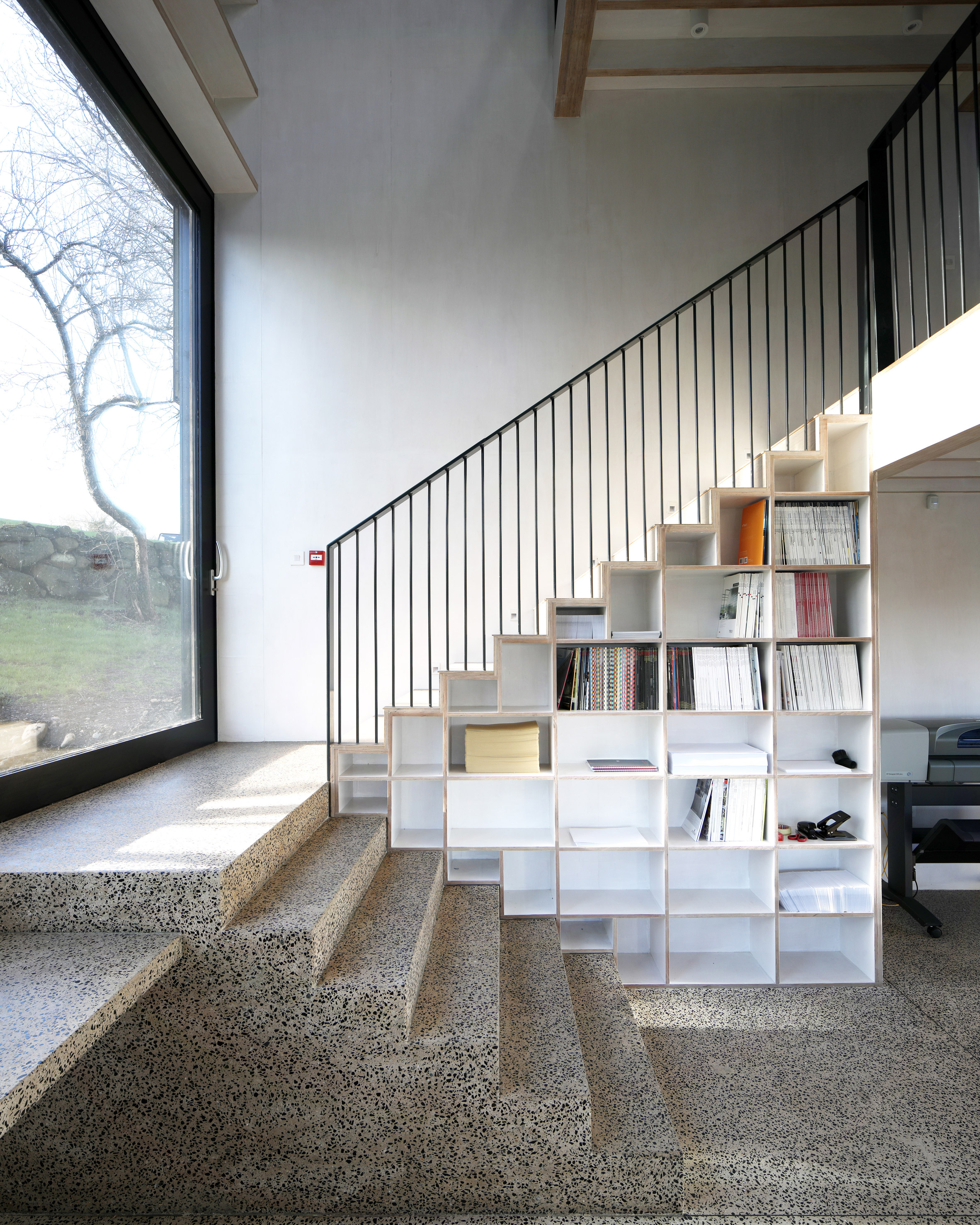 北爱尔兰嵌入式耐候钢工作室-17