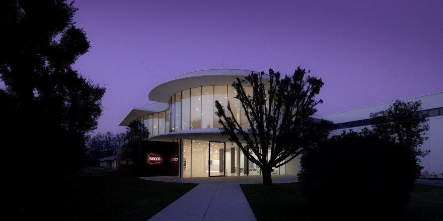 意式风格的 Secco Sistemi 总部办公空间设计-54