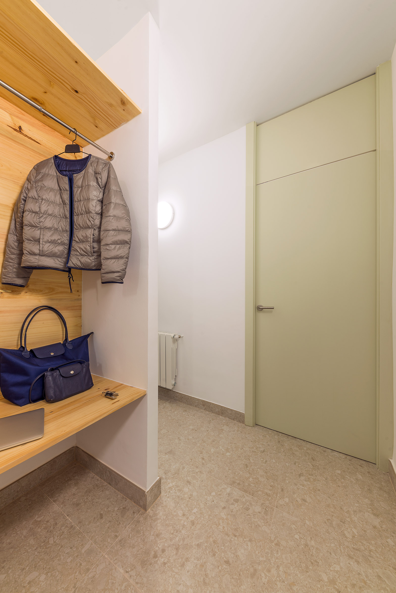 历史中心公寓的现代翻新-43