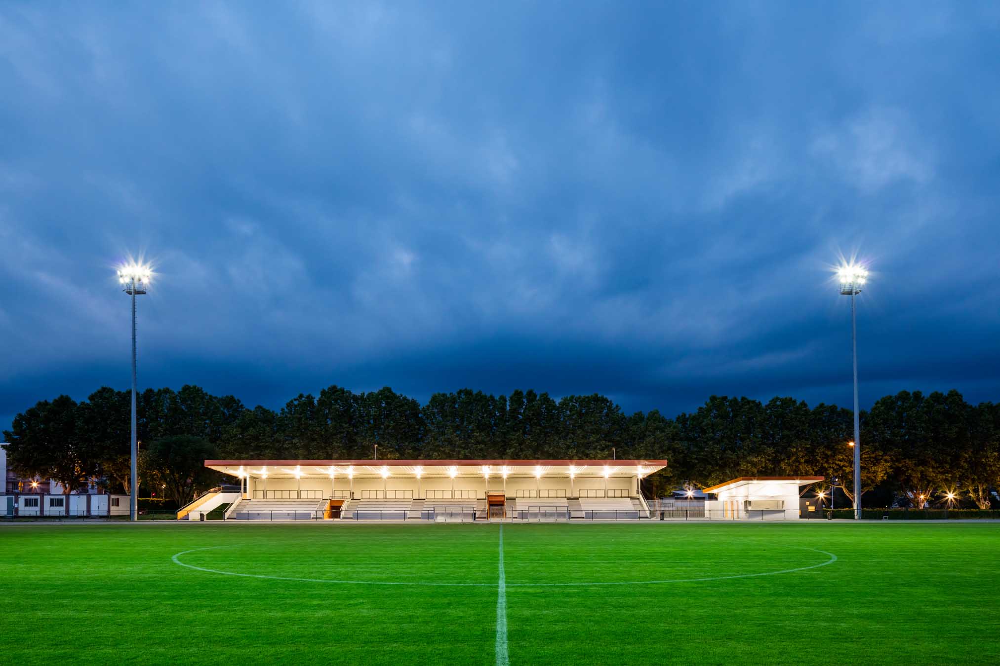 圣马塞尔体育场扩建-0