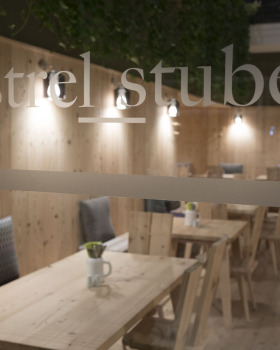 柏林大酒店餐厅“Stube”