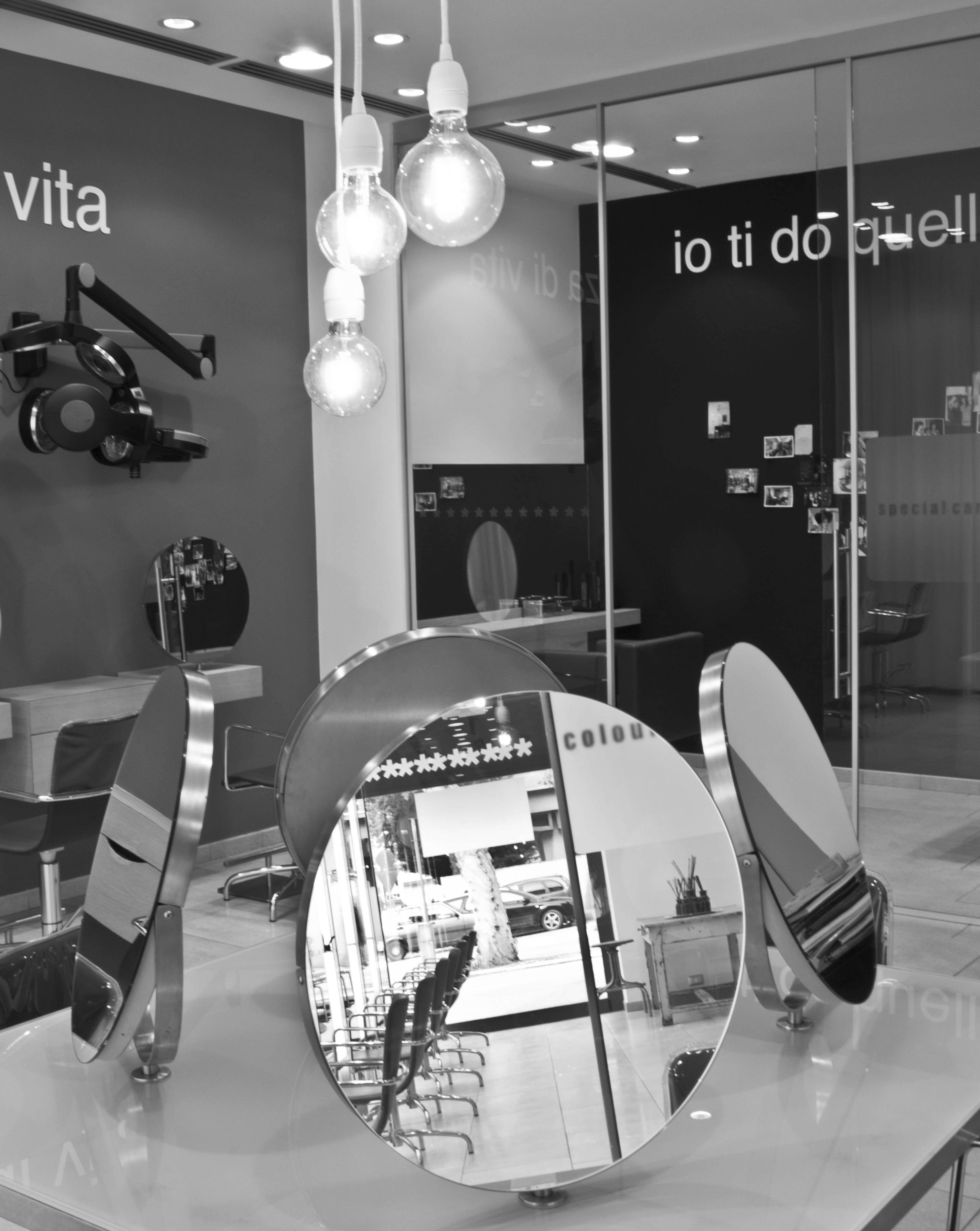 S 和 N 我理发店-24