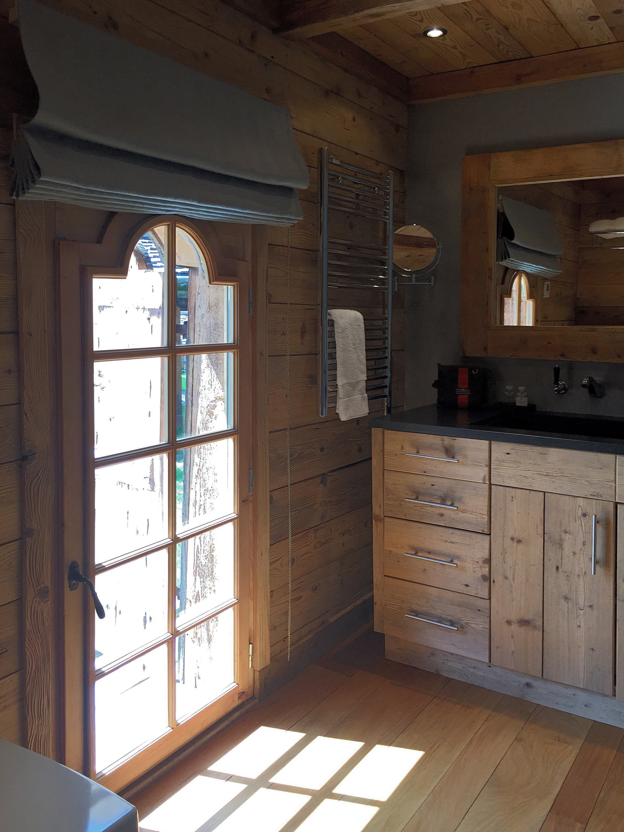 自然元素打造的阿尔卑斯山居设计-16