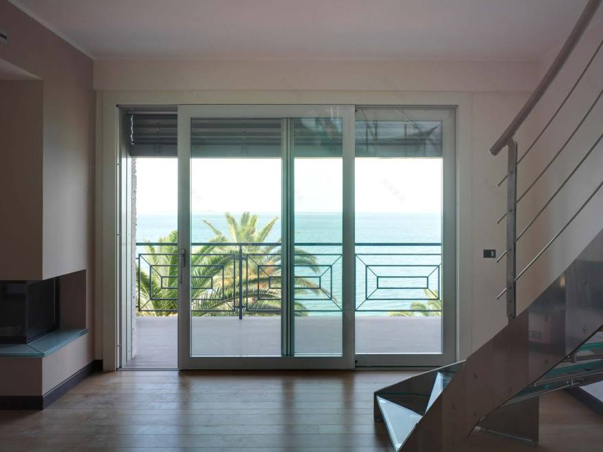 意大利滨海别墅,简约奢华之美-2