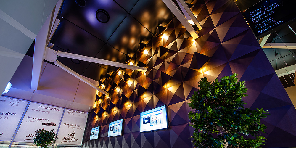 梅赛德斯奔驰咖啡厅-11