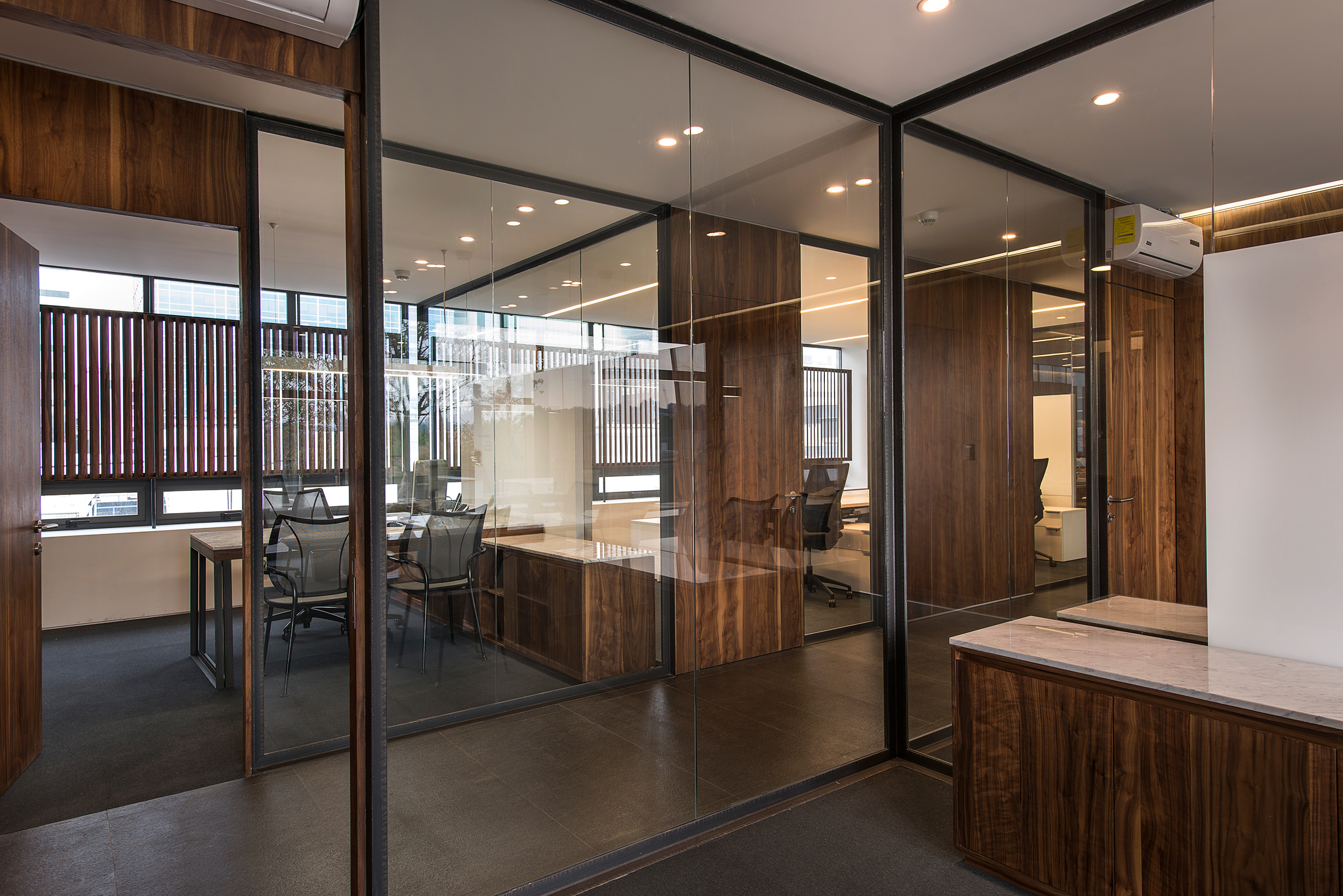 墨西哥城摩尔诺戈兹律师事务所办公室设计-13