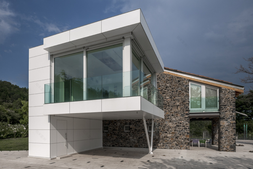 意式乡村风格住宅设计-9