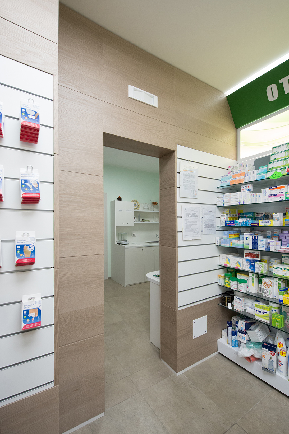 新 Galeno 药店-46