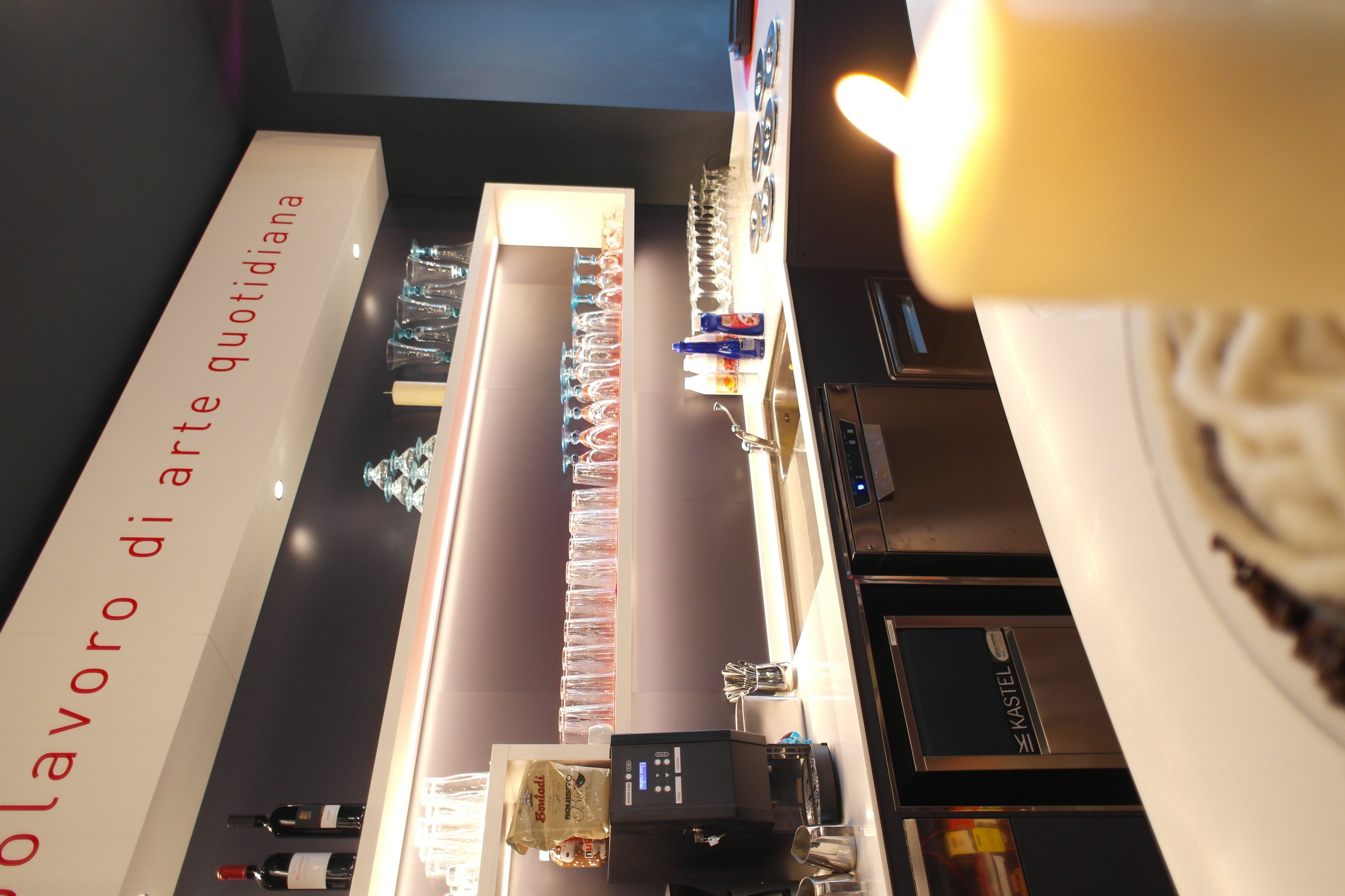 创意玩具店里的意大利手工冰淇淋-8