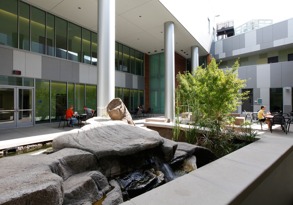 阿祖萨太平洋大学 Segerstrom 科学中心-8