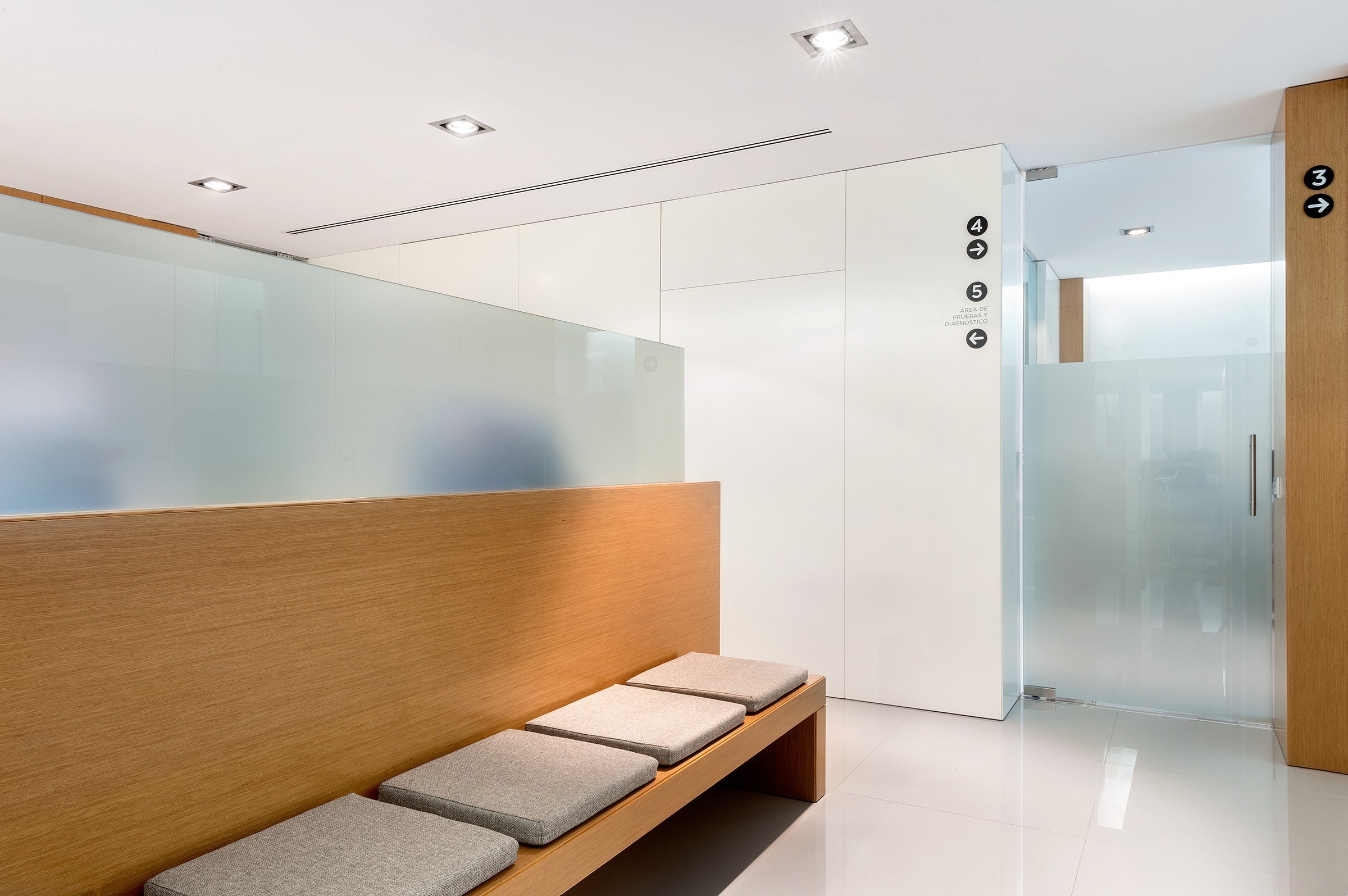 古宅新生 | 眼科诊所的室内设计之旅-9