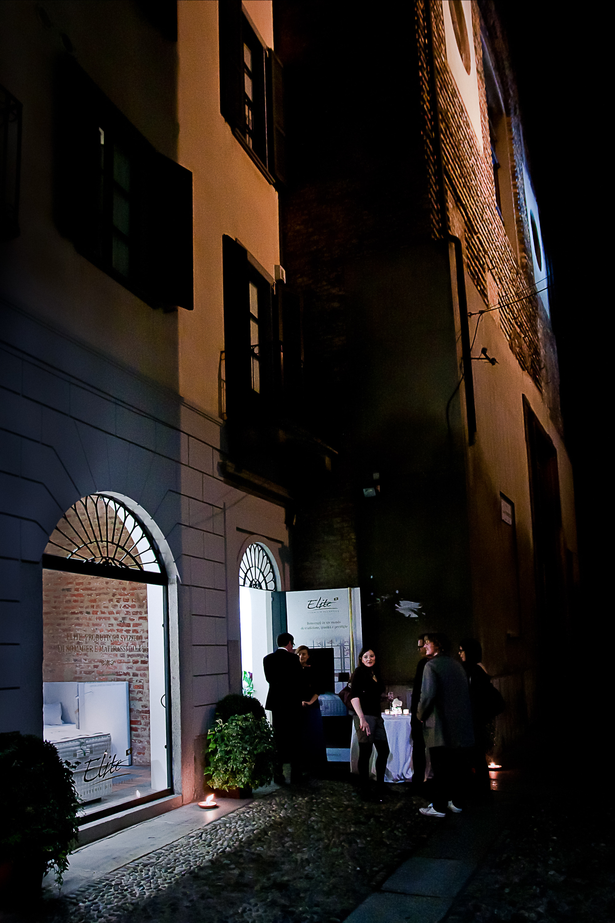 米兰精英床垫展示厅-12