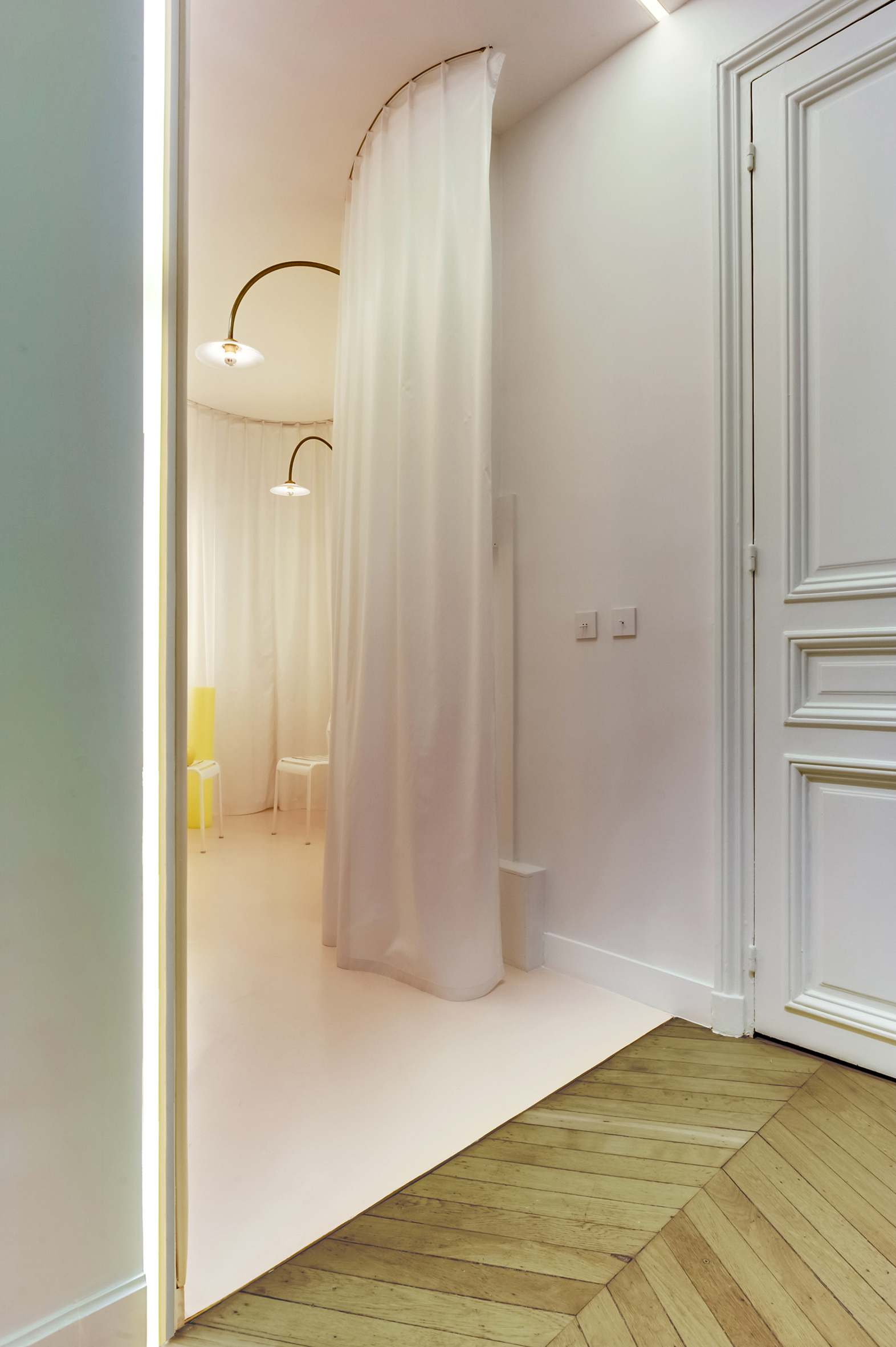 翻新诊疗空间，打造温馨等待区-9