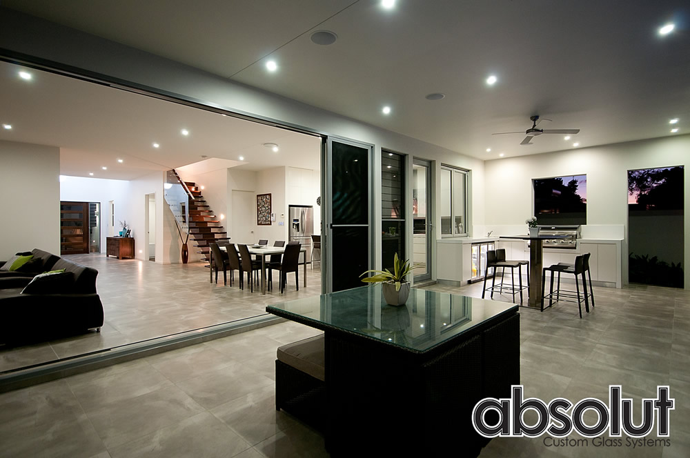 无框玻璃现代住宅设计-6