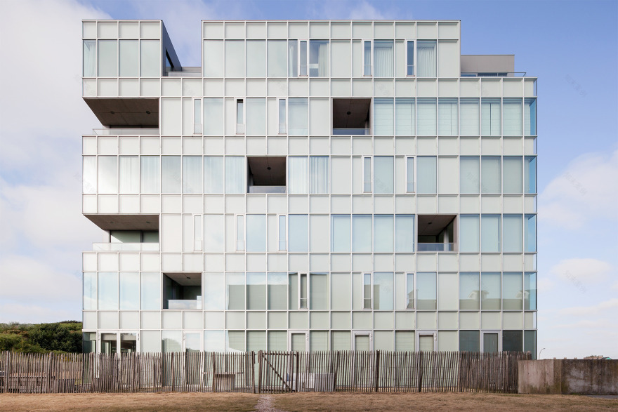 比利时奥斯坦德前军事医院改建住宅区-12