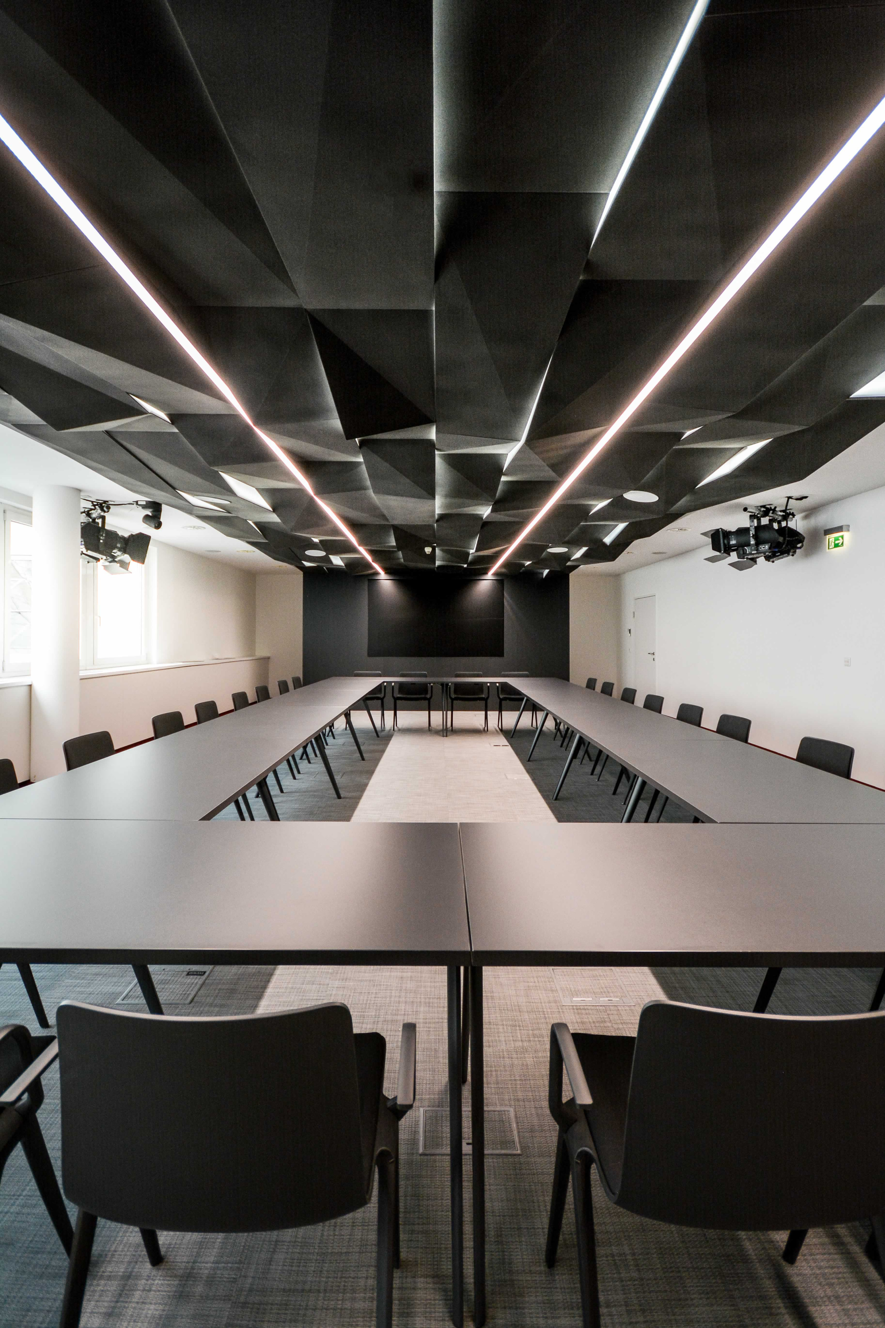 维也纳 APA 新闻社办公空间翻新-6