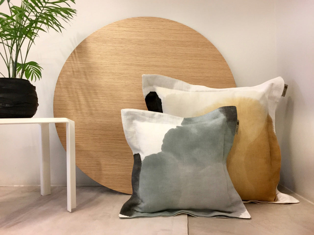 FCH 与 Agave 合作推出亚麻枕头-0