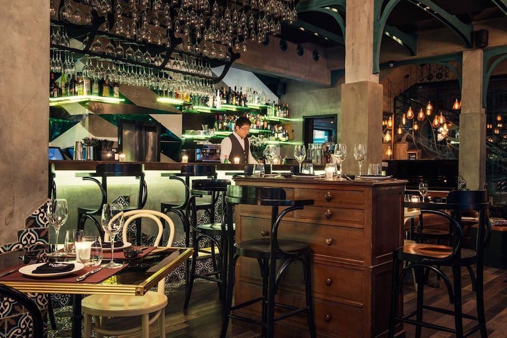 复古艺术装饰风格，打造别具一格的欧洲火车站餐厅-0