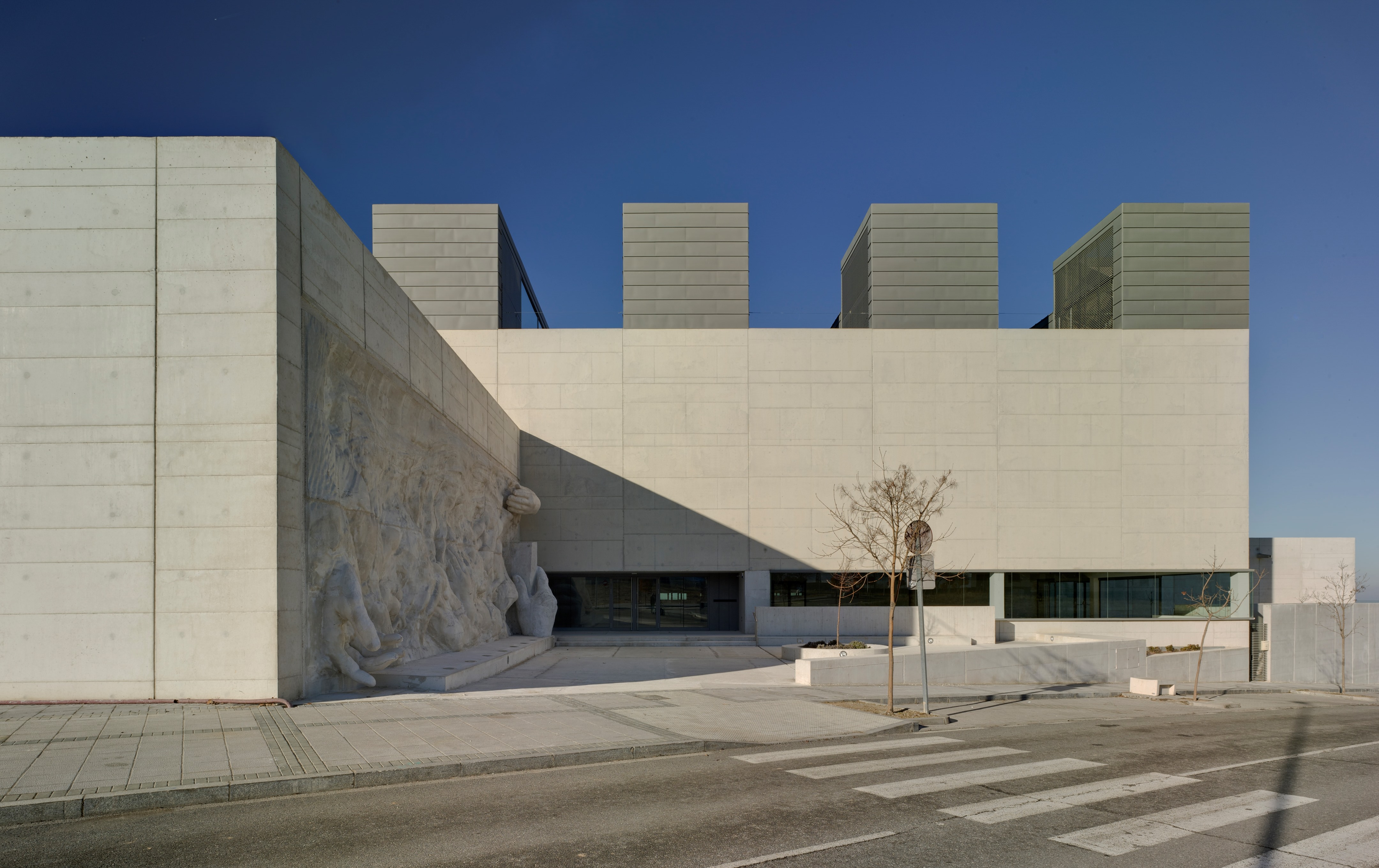 新塞哥维亚公共图书馆-7