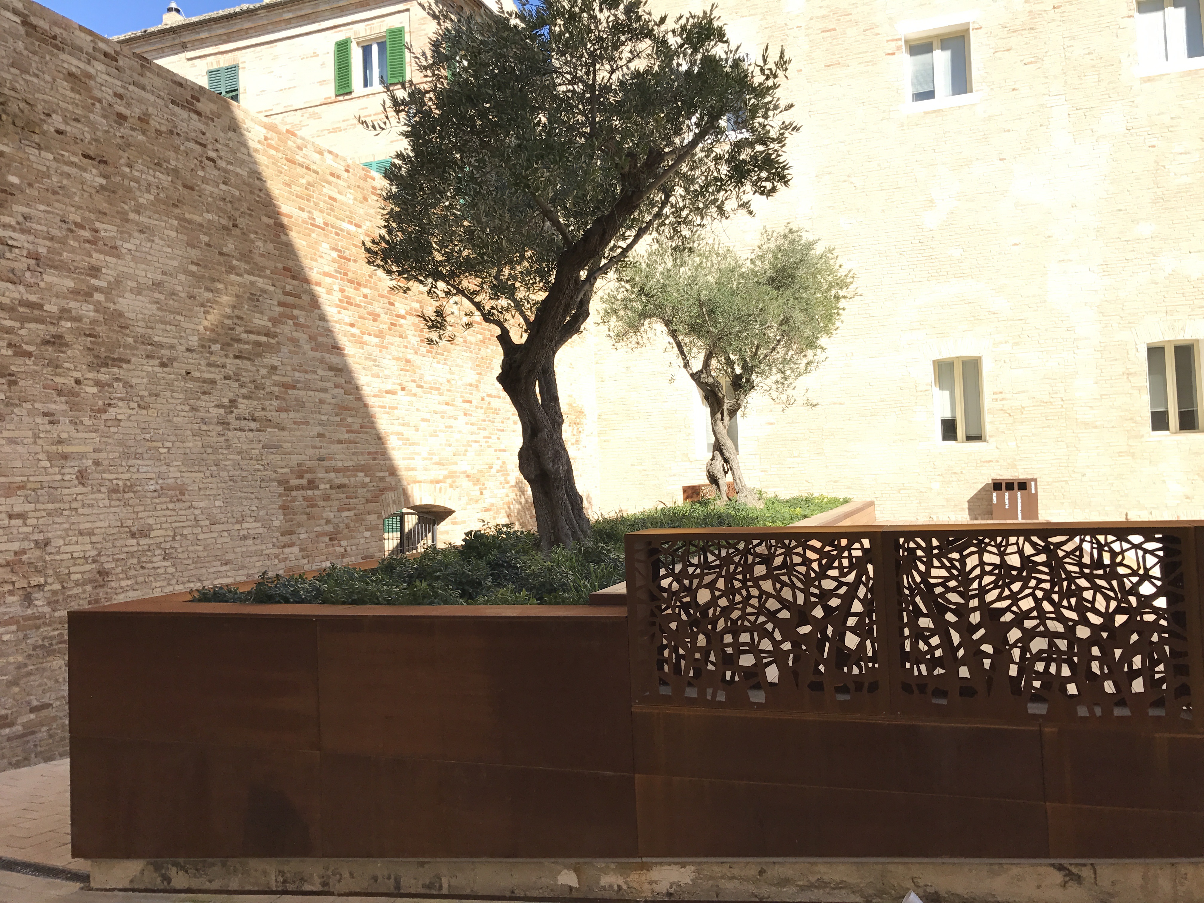 马切拉塔大学人文学科教学楼庭院重生-7