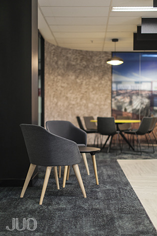 新 mont 矿业公司现代办公室设计,展现历史与发展的故事-33