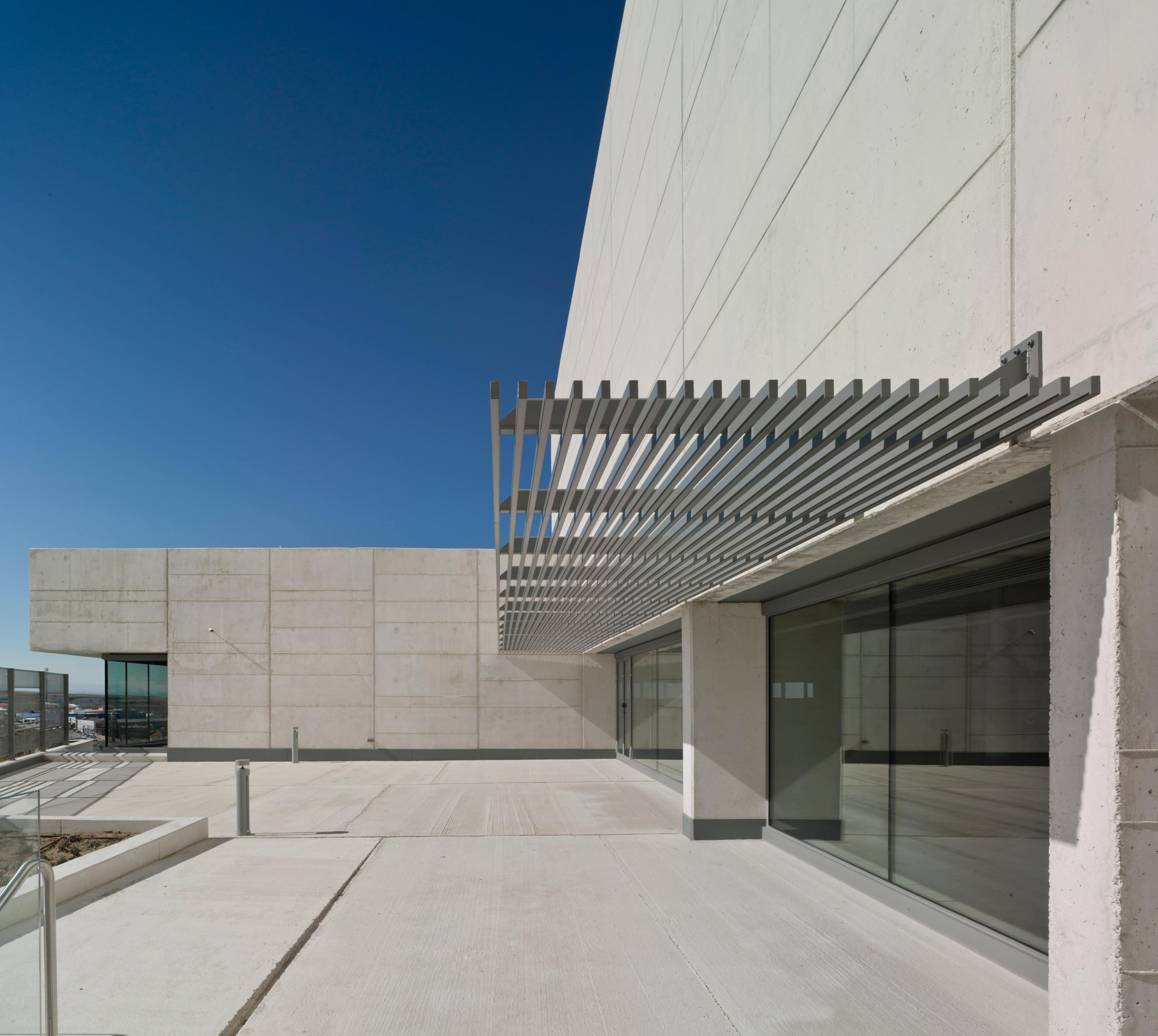 新塞哥维亚公共图书馆-11