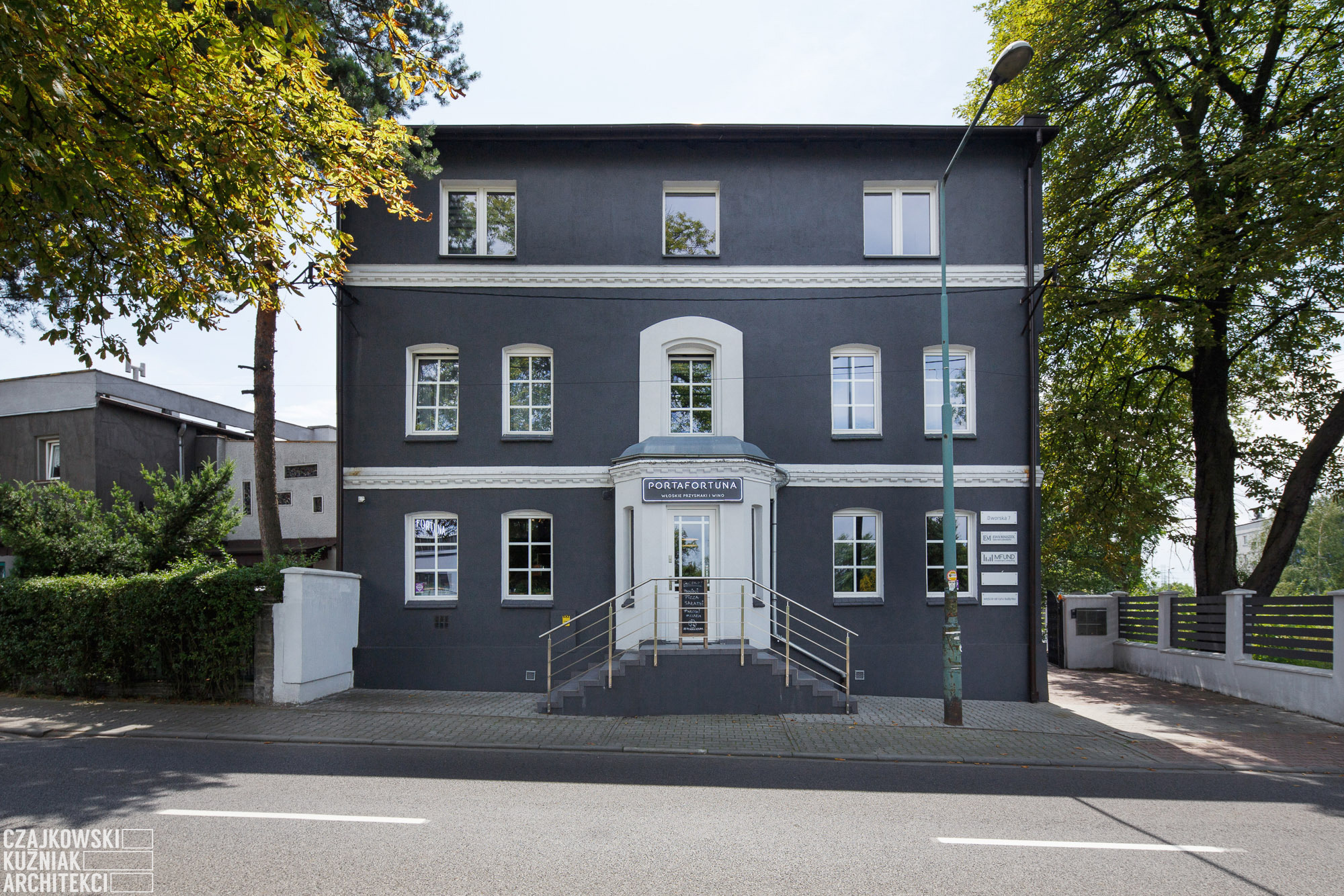 Portafortuna 卡托维兹店设计-1