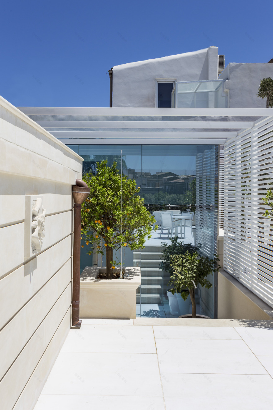 古城中的现代奢华——意大利 Caportigia Boutique Hotel 设计-20