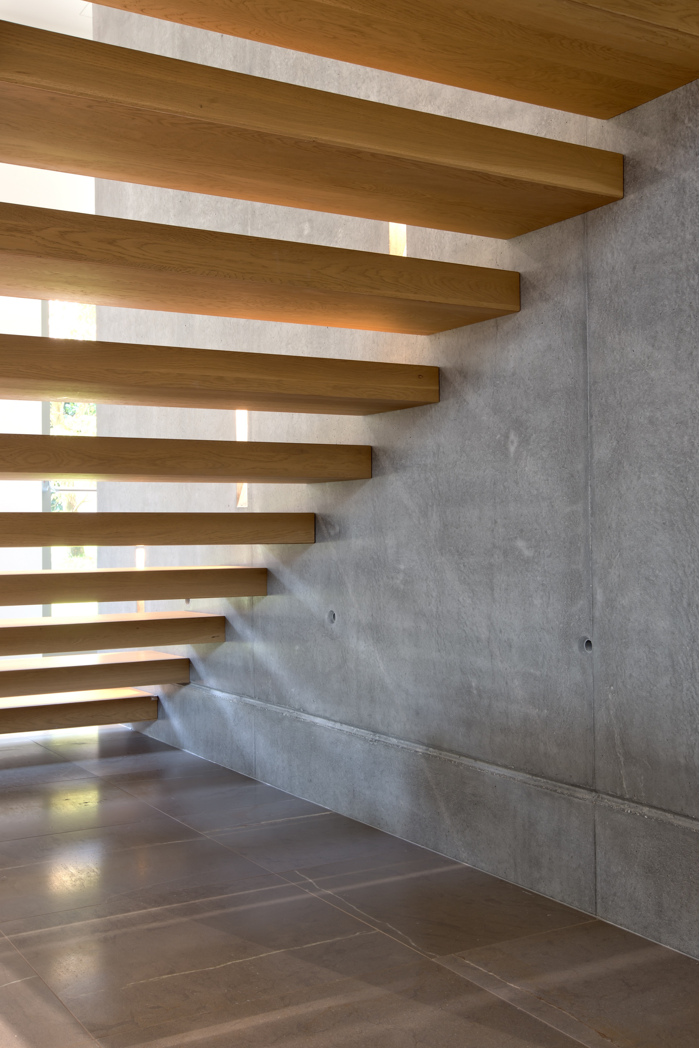 意大利品牌 Herno 总部个性楼梯设计-30