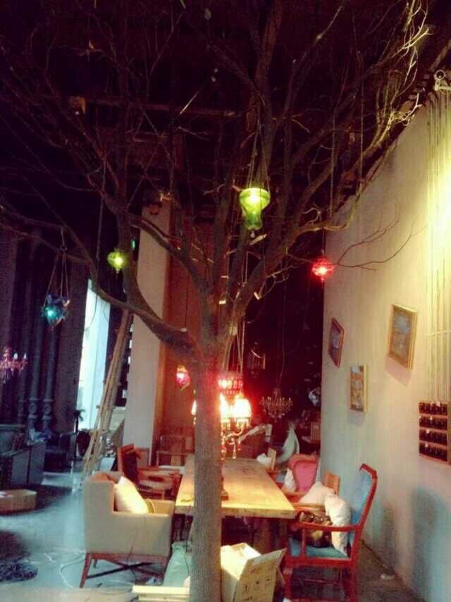 郭准归本主义咖啡馆设计-1