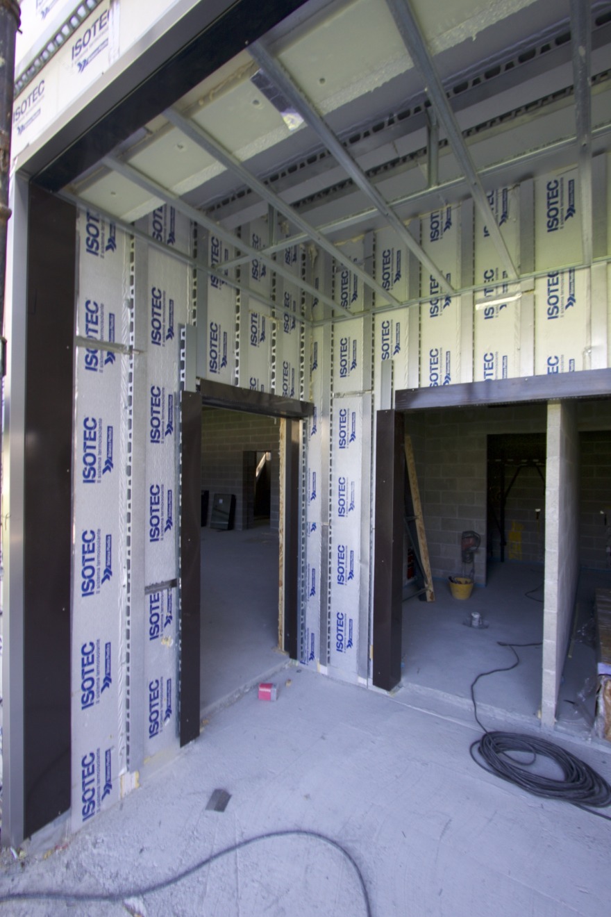 意大利桑迪罗足球俱乐部新建筑 | 环保、功能与美学的融合-14